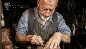 Me amo por lo que soy, no por lo que hago. Mario Montalvo